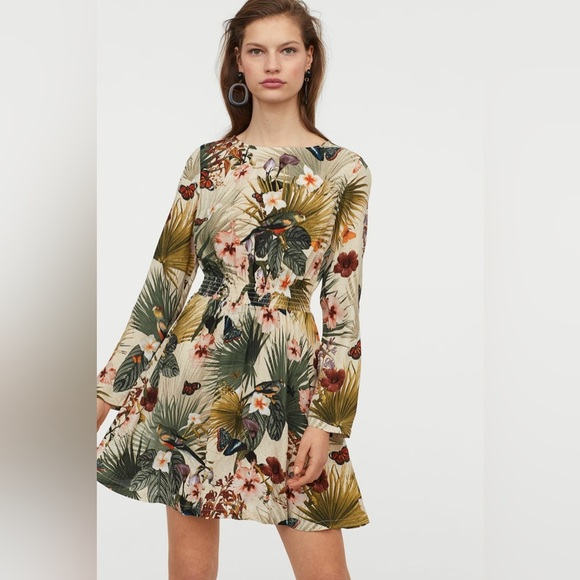 H&M Tropical Paradise Long Sleeve Mini Dress - Size 12 🌺 NWOT - Picture 1 of 2
